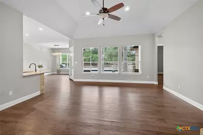 219 Winding View, New Braunfels, TX 78132 - Photo 7