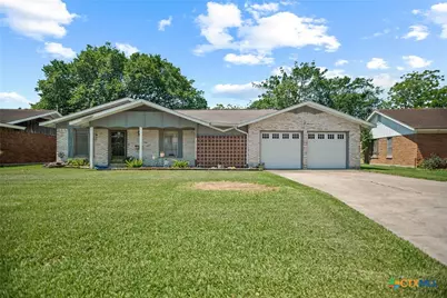 519 Travis Street, Port Lavaca, TX 77979 - Photo 1