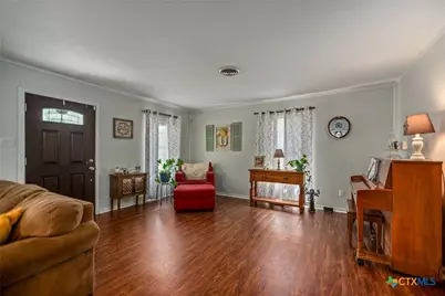 519 Travis Street, Port Lavaca, TX 77979 - Photo 5