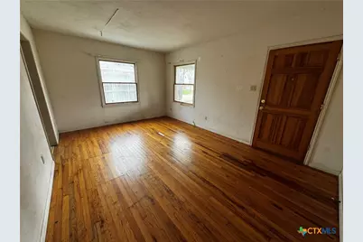 1010 S 17th Street, Temple, TX 76504 - Photo 5