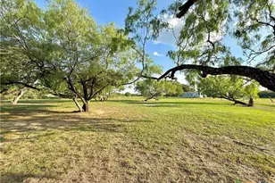 104 Estelle Ln, Victoria, TX 77905 - Photo 41