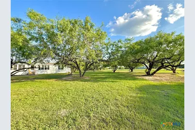 104 Estelle Lane, Victoria, TX 77905 - Photo 39