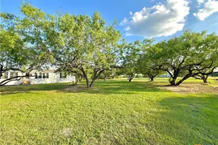 104 Estelle Ln, Victoria, TX 77905 - Photo 39