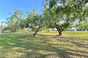 104 Estelle Ln, Victoria, TX 77905 - Photo 43