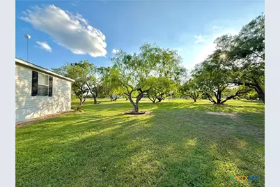 104 Estelle Lane, Victoria, TX 77905 - Photo 45