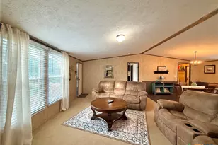 104 Estelle Ln, Victoria, TX 77905 - Photo 3