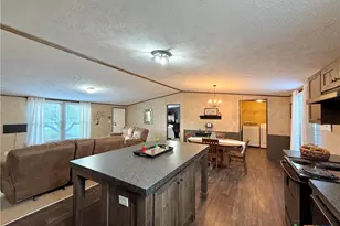 104 Estelle Ln, Victoria, TX 77905 - Photo 13