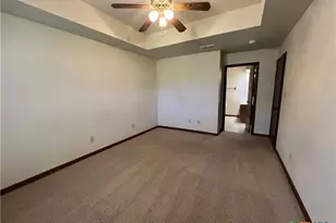 1020 Madeline St, New Braunfels, TX 78132 - Photo 13