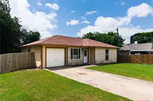 1604 N Main St, Copperas Cove, TX 76522 - Photo 1