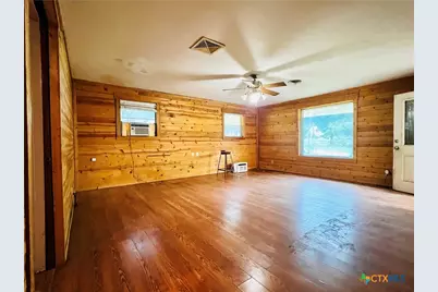 305 Yale Street, Cameron, TX 76520 - Photo 5