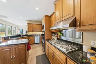 71 Horseshoe Trail, New Braunfels, TX 78130 - Photo 19