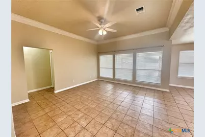 2062 N Ranch Estates Boulevard, New Braunfels, TX 78130 - Photo 11