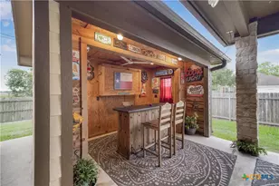 201 Amberglow Ct, Victoria, TX 77904 - Photo 19