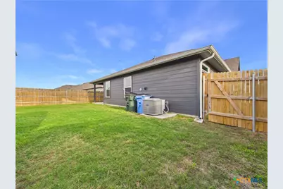 1012 Betsy Drive, Seguin, TX 78155 - Photo 31