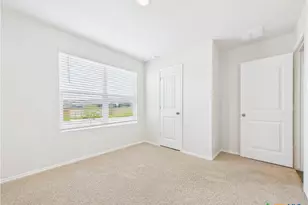 1012 Betsy Dr, Seguin, TX 78155 - Photo 3