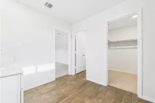 1012 Betsy Dr, Seguin, TX 78155 - Photo 23
