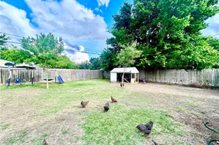 1409 S 13th St, Temple, TX 76504 - Photo 11