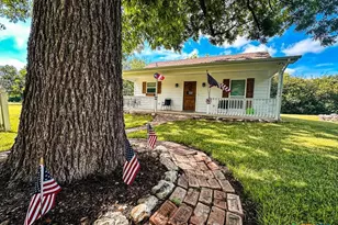 1708 S Wall St, Belton, TX 76513 - Photo 31