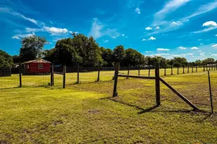 1708 S Wall St, Belton, TX 76513 - Photo 43