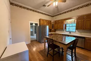 1708 S Wall St, Belton, TX 76513 - Photo 15