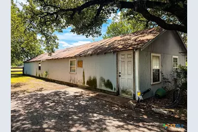 1708 S Wall Street, Belton, TX 76513 - Photo 47