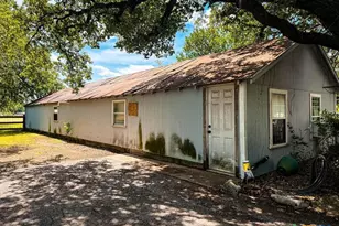 1708 S Wall St, Belton, TX 76513 - Photo 47