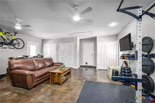 601 Woodlake Dr, Mcqueeney, TX 78123 - Photo 37