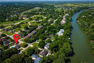 601 Woodlake Dr, Mcqueeney, TX 78123 - Photo 5