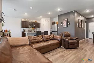 1000 Velvet Ct, Troy, TX 76579 - Photo 5