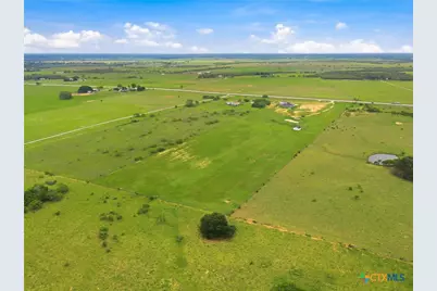 4488 State Highway 97, Floresville, TX 78114 - Photo 15