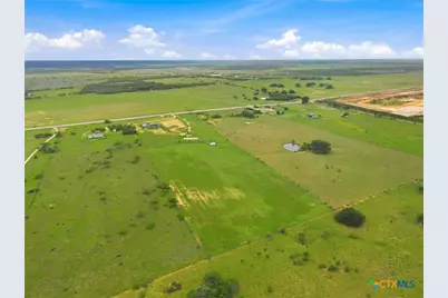 4488 State Highway 97, Floresville, TX 78114 - Photo 17