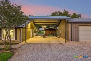 295 McKnight Rd, Seguin, TX 78155 - Photo 29