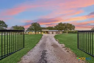 295 McKnight Rd, Seguin, TX 78155 - Photo 43