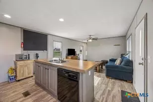 295 McKnight Rd, Seguin, TX 78155 - Photo 37