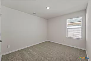 125 Raymondville Path, San Marcos, TX 78666 - Photo 11