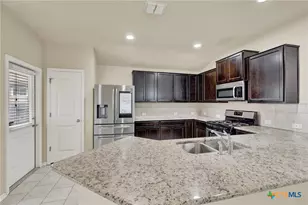 8510 Shooter Cv, San Antonio, TX 78254 - Photo 7