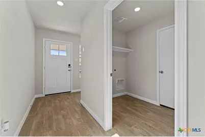 140 Raymondville Path, San Marcos, TX 78666 - Photo 3