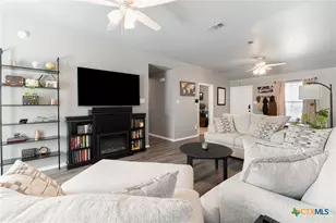 2110 Lincoln Ct, Belton, TX 76513 - Photo 3