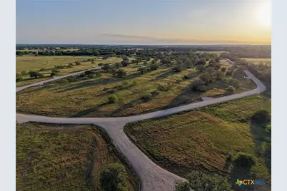 716 Main Loop Road, Waelder, TX 78959 - Photo 3