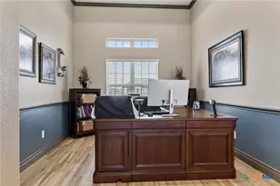 412 Farmstead Dr, Seguin, TX 78155 - Photo 5