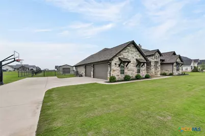 412 Farmstead Drive, Seguin, TX 78155 - Photo 3