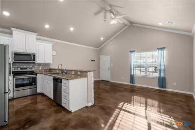 402 Spring Street, McGregor, TX 76657 - Photo 3