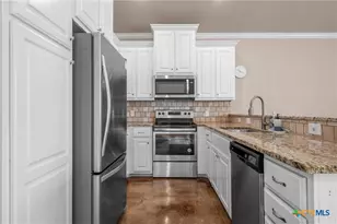 402 Spring St, McGregor, TX 76657 - Photo 7