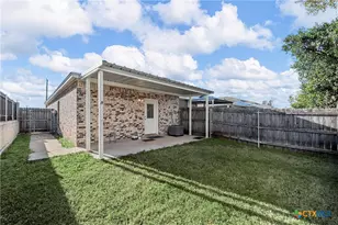 402 Spring St, McGregor, TX 76657 - Photo 15