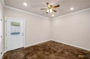 402 Spring St, McGregor, TX 76657 - Photo 9