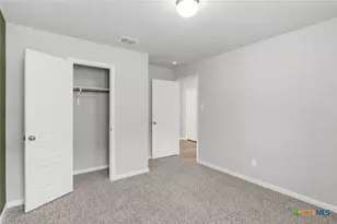 2905 Greenbriar, Seguin, TX 78155 - Photo 25