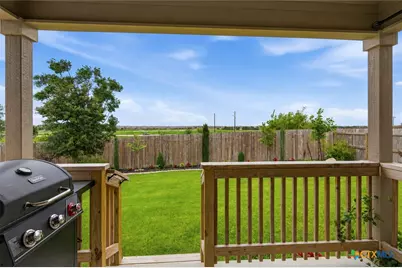 2905 Greenbriar, Seguin, TX 78155 - Photo 5