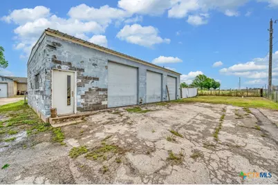 9796 E US 190 Highway, Rogers, TX 76569 - Photo 15