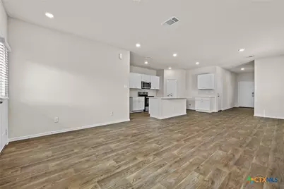 1521 Agave Cellar, New Braunfels, TX 78130 - Photo 5