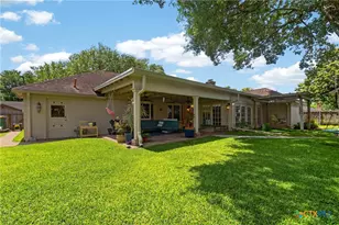 205 Merlin St, Victoria, TX 77904 - Photo 23